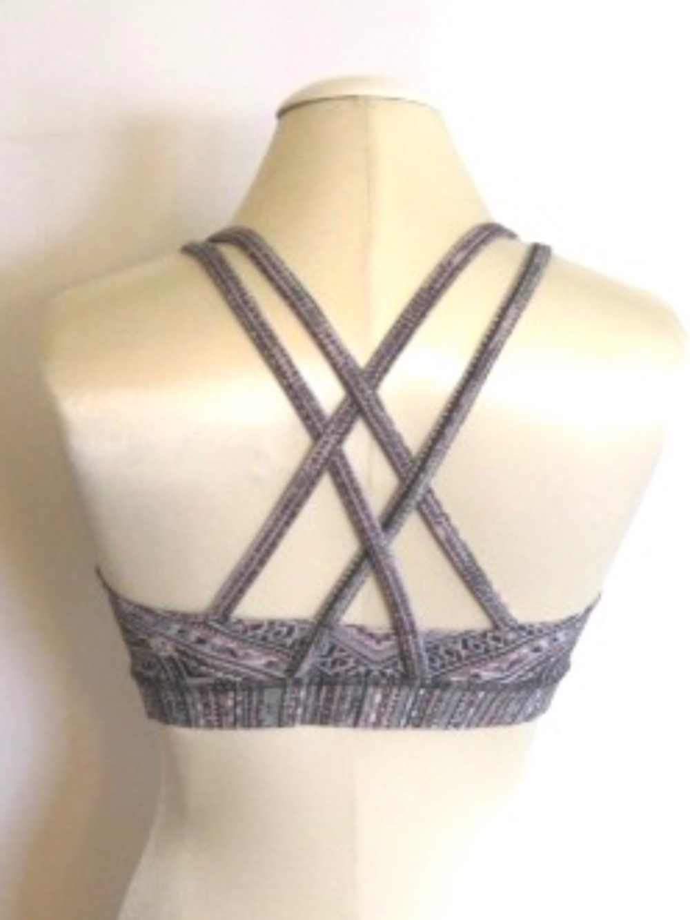 Lulu Lemon Energy Bra - Picture 6 of 8